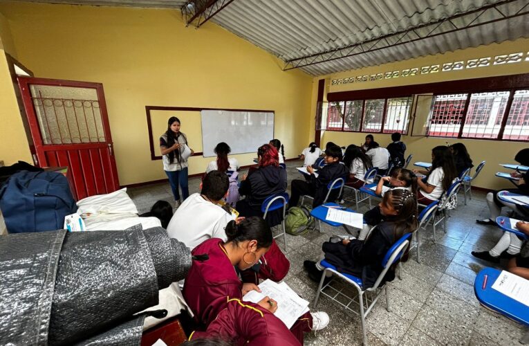 Cortolima fortalece la educación de niños de Ibagué con entrega de aulas ambientales