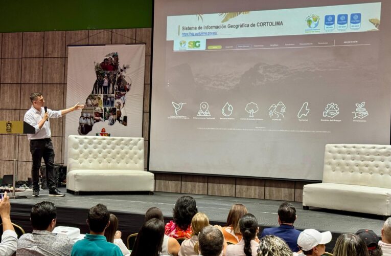 En Congreso Minero-Energético, Cortolima expuso avances tecnológicos para fortalecer la gestión ambiental