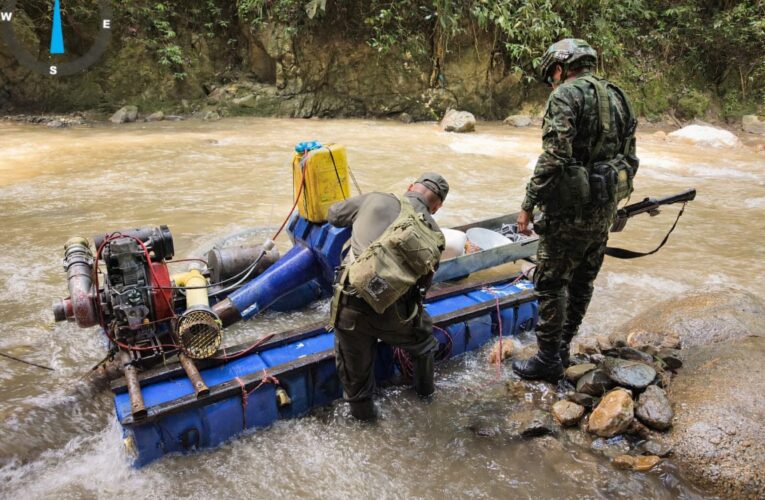 Cortolima y Fuerza Pública detienen daño ambiental por minería ilegal en Santa Isabel