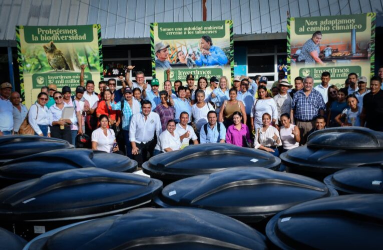 Cortolima impulsa el desarrollo sostenible del sur del Tolima con la entrega de filtros verdes a familias cafeteras