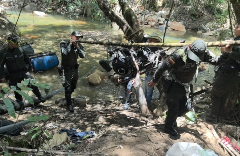 Cortolima, Policía y Ejército suspenden extracción ilícita de oro en el río Medina en Mariquita